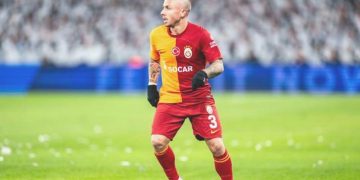 Galatasaray ve Leipzig ortasında Angelino restleşmesi!