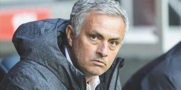 Jose Mourinho yuvaya geri dönüyor