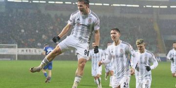 Kartal’ın 18’lik forveti performansıyla taraftarları heyecanlandırıyor
