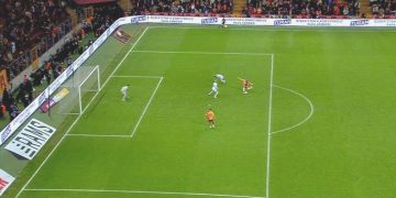 Kerem Aktürkoğlu mutlak golü kaçırdı