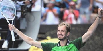 Medvedev kazanadı, Avustralya Açık’ta yarı finale yükseldi!