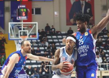 ÖZET | Anadolu Efes 9 sayı farkla galip