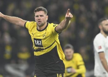 ÖZET | Borussia Dortmund 3 puanı 3 golle aldı!