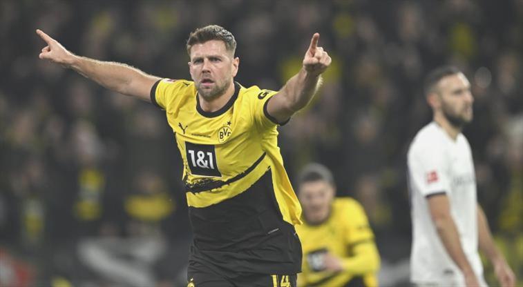 ÖZET | Borussia Dortmund 3 puanı 3 golle aldı!