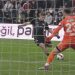 Semih Kılıçsoy çalımlarla geldi, gole çok yaklaştı!