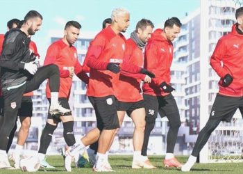 Siltaş Yapı Pendikspor kalesini koruyamıyor