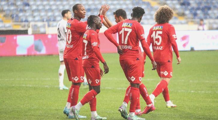 Strandberg damga vurdu, Atakaş Hatayspor farklı turladı!