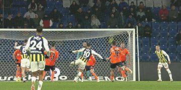 Tadic’in vuruşu kale tabanından dışarıda!