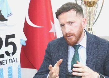 “Takımımızı ayakta tutmaya çalışıyoruz”