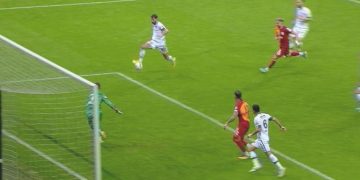 Tümosan Konyaspor gole çok yaklaştı