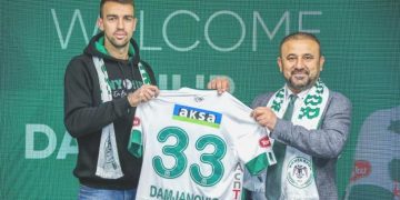 Tümosan Konyaspor yeni stoperini resmen açıkladı!