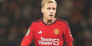 Van de Beek resmen Eintracht Frankfurt’ta