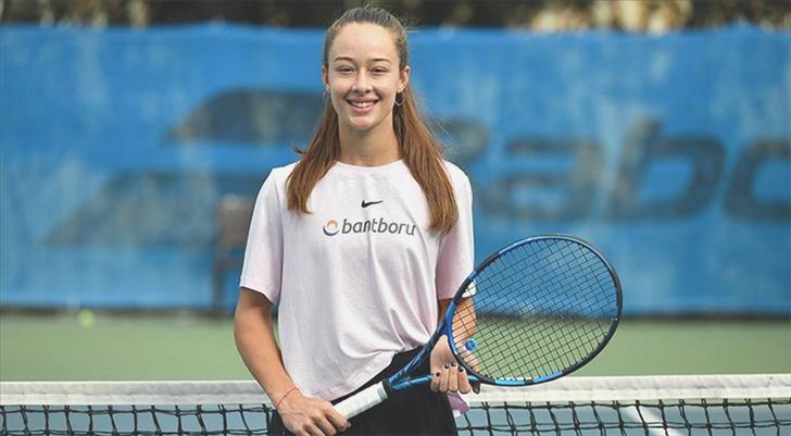 Zeynep Sönmez Avustralya Açık’ta korta çıkacak