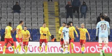 Ali Karimi’den Rams Başakşehir ağlarına şahane gol!