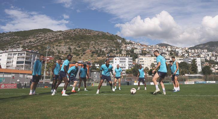 Corendon Alanyapor, Fenerbahçe maçının hazırlıklarını tamamladı