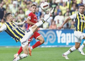 Fenerbahçe ile Antalyaspor ligde 56. randevuda