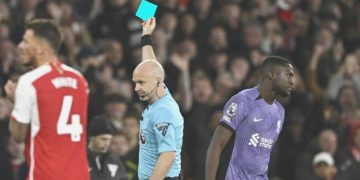 Futbolda ihtilal niteliğinde yenilik! Mavi kart geliyor…