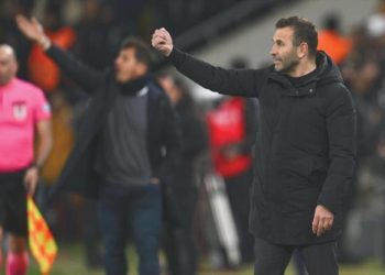 “Hedefimiz Fenerbahçe maçına şampiyon çıkmak”