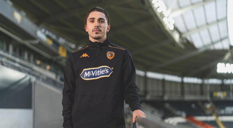 Hull City, Abdülkadir Ömür transferini açıkladı!