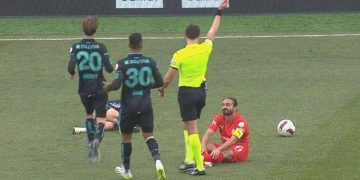 İşte Halil Akbunar’ın kırmızı kart gördüğü an!