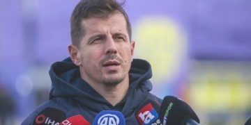 İstifa sinyali vermişti! Emre Belözoğlu’ndan flaş açıklama geldi