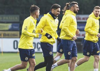 Kasımpaşa karşısında Fenerbahçe’de iki eksik