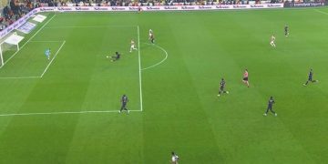 Kasımpaşa savunmasından kritik dokunuş!