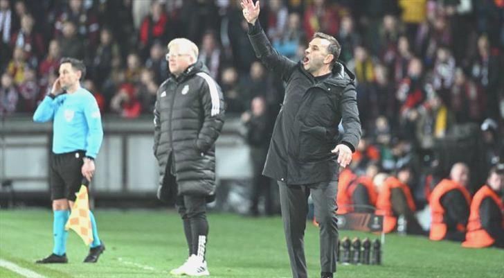 Maç sonu ortalık karıştı! Okan Buruk kırmızı kart gördü