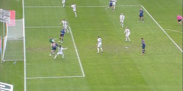 Rams Başakşehir gole çok yaklaştı