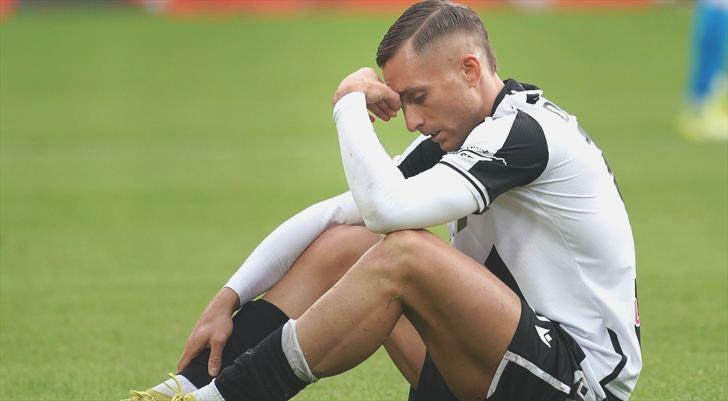 Sakatlık kurbanı! Yıldız oyuncu futbola geri dönemeyebilir…