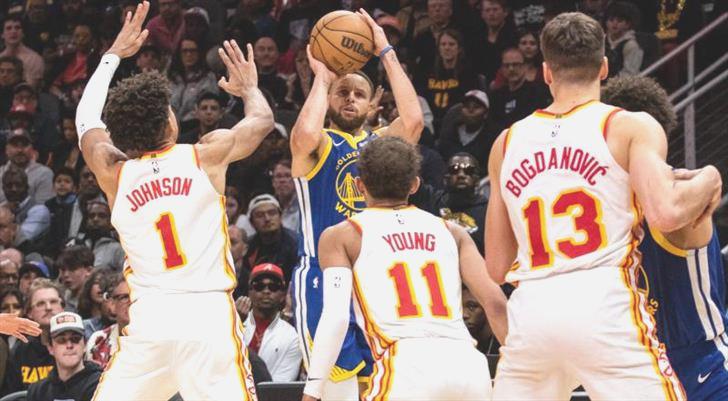 Stephen Curry’nin 60 sayısı Warriors’a yetmedi