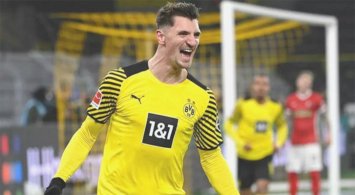 Thomas Meunier imza için geldi!