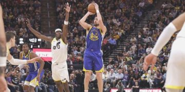 Thompson 35 sayı attı, Warriors kazandı