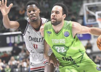 TOFAŞ meskeninde Cholet Basket’i devirdi