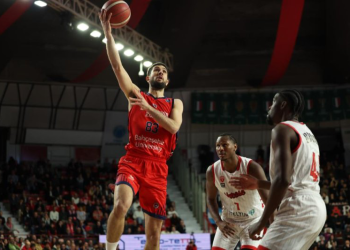 Bahçeşehir Koleji 1 sayı farkla kaybetti; turu rövanşa bıraktı