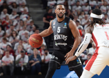 Beşiktaş Emlakjet, Eurocup yarı finalinde ilk maçı kaybetti!