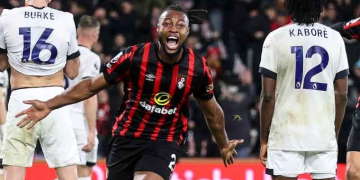 Bournemouth evinde 3 puanı son dakikada aldı