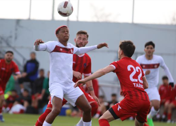 EMS Yapı Sivasspor hazırlık maçını 3 golle kazandı