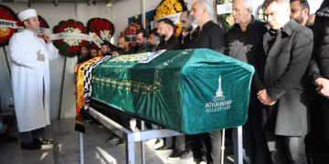 Ersen Martin İzmir’de son yolculuğuna uğurlandı