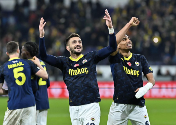 Fenerbahçe, tur için sahaya çıkıyor!