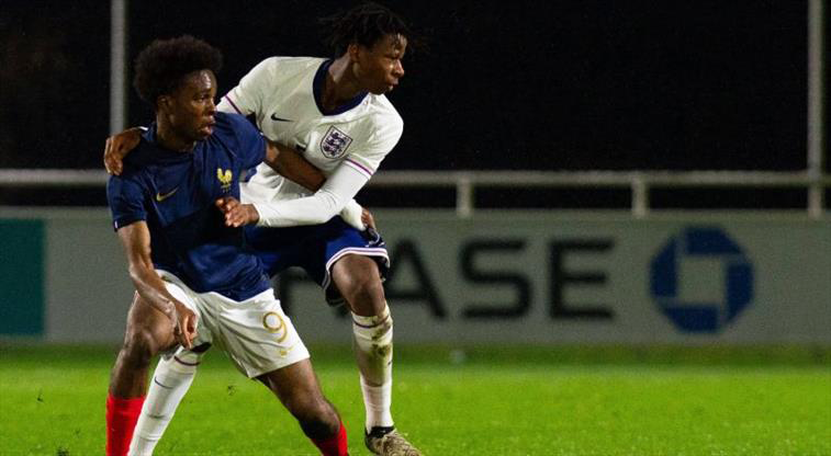 Fransa’nın futbol dünyasına Messi hediyesi