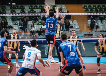 Halkbank, Fenerbahçe Parolapara’yı geçerek finalde!