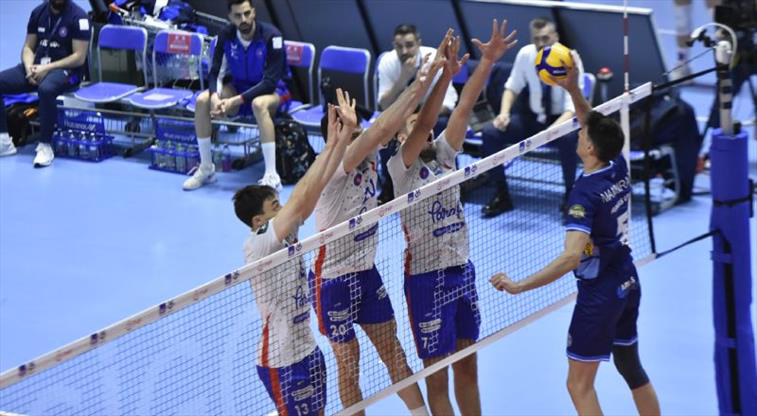 Halkbank’tan tarihi başarı