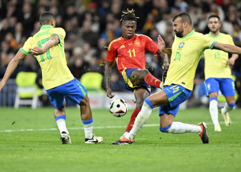 İspanya-Brezilya maçında gol düellosu