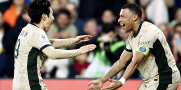 PSG, Montpellier deplasmanında gol oldu yağdı!