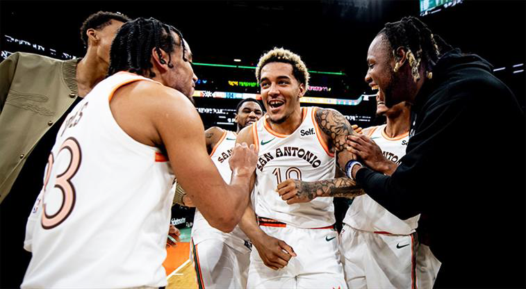 San Antonio Spurs evinde Phoenix Suns’ı yendi! Cedi Osman…