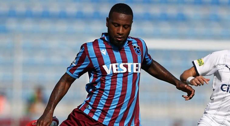 Stefano Denswil’den ‘bıçak’ iddialarına yalanlama!