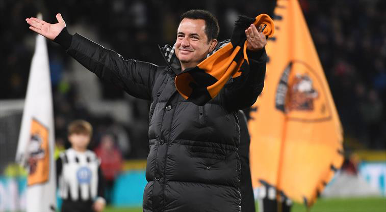 Tan Kesler: “Yakın zamanda güzel haberleri Acun Ilıcalı verir”