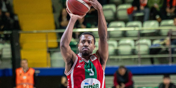 Zorlu maçta gülen taraf Pınar Karşıyaka