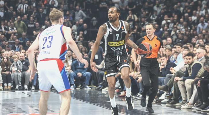 Anadolu Efes deplasmanda mağlup